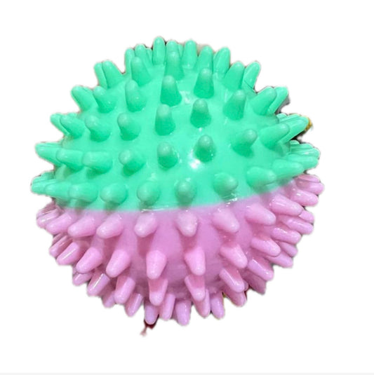 Pelota con picos y sonido