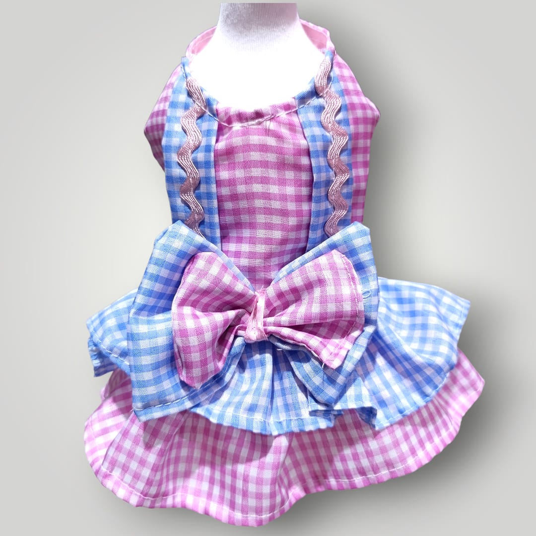 Vestido de cuadros con moño