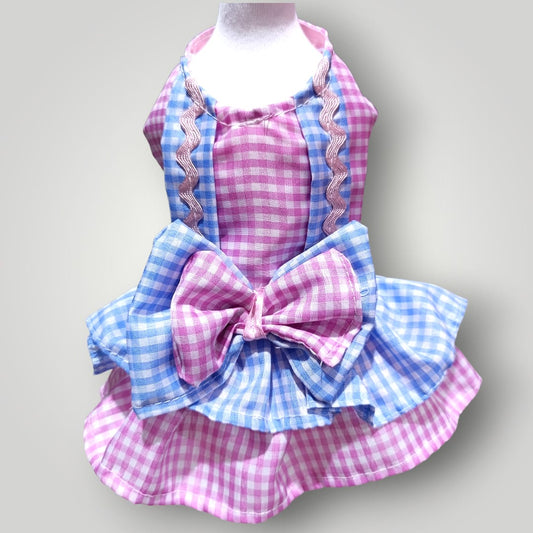 Vestido de cuadros con moño