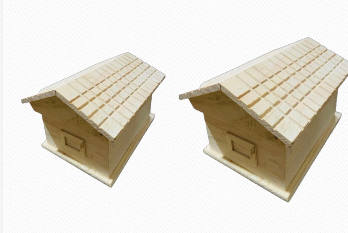 Urna de madera en forma de casita