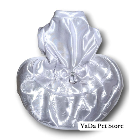 Vestido blanco con argolla