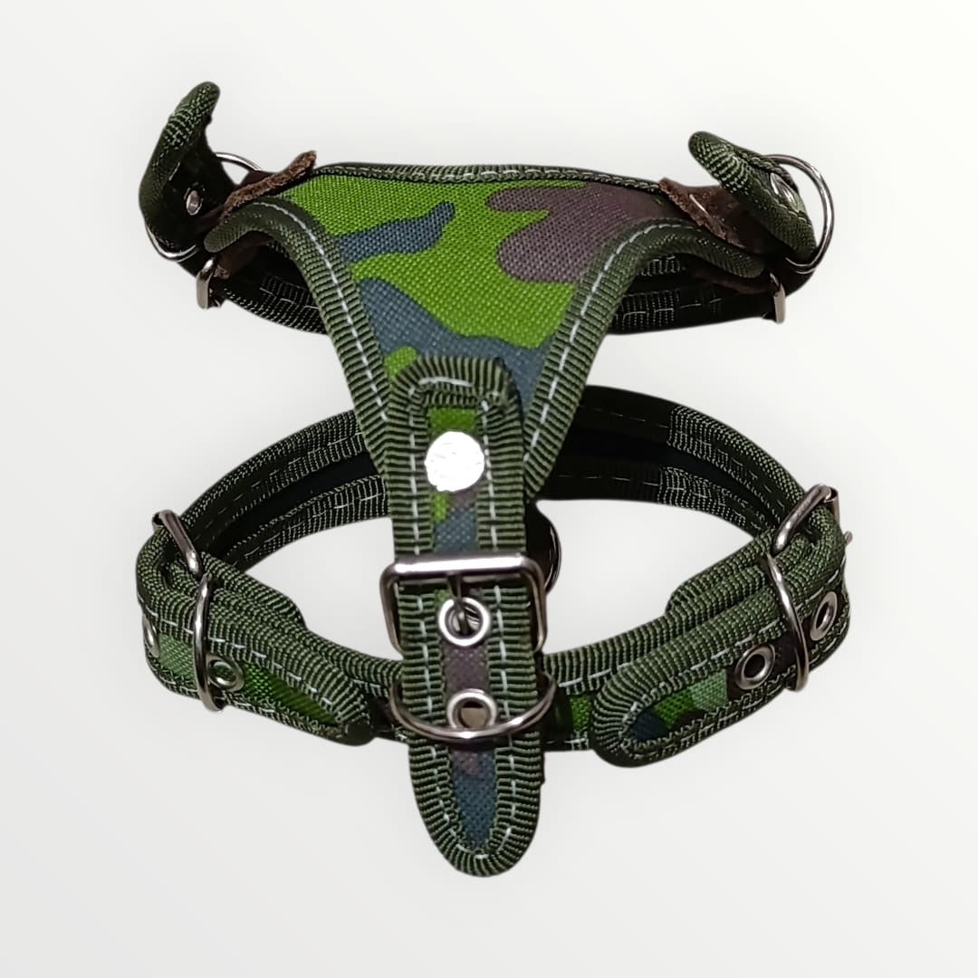 Pechera reforzada estilo militar